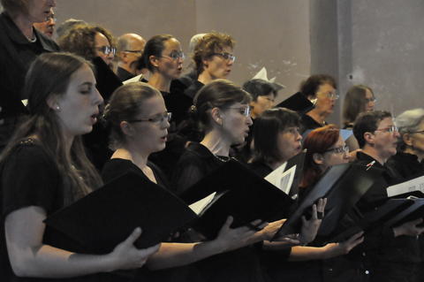 Der Würzburger Madrigalchor ist ein hervorragender Chor und gern gesehener Gast in der Erlöserkirche (Foto: P. Klopf).