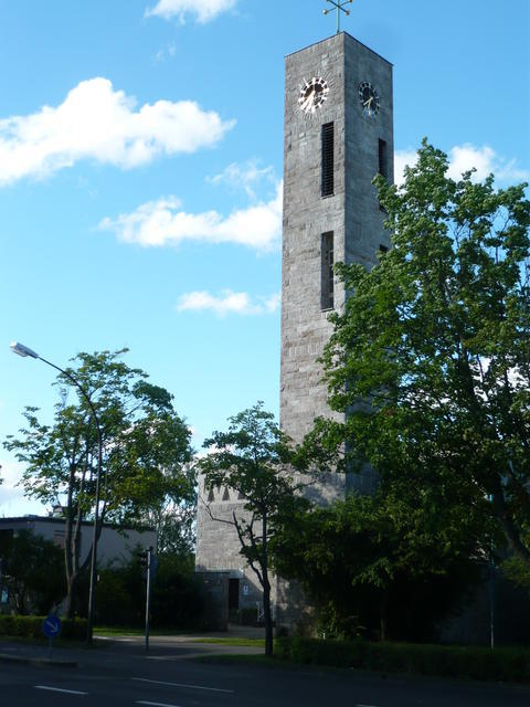 Wer kennt sie nicht: die Christuskirche auf der Maibacher Höhe