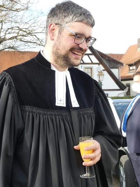 Pfarrer z.A. Tobias Wölfel freut sich über seine neue Stelle