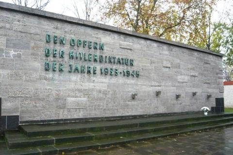 Die Toten mahnen überall in unserem Land; hier: Gedenkstätte Plötzensee