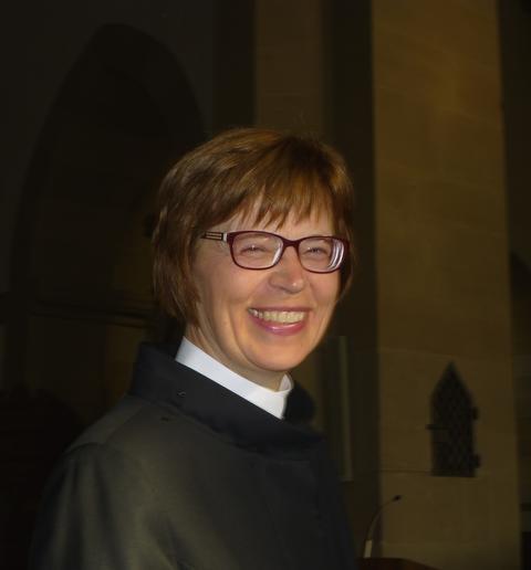 Festpredigerin und Regionalbischöfin Gisela Bornowski in St. Johannis